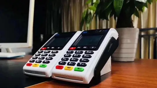 各大銀行POS機的費率多少？